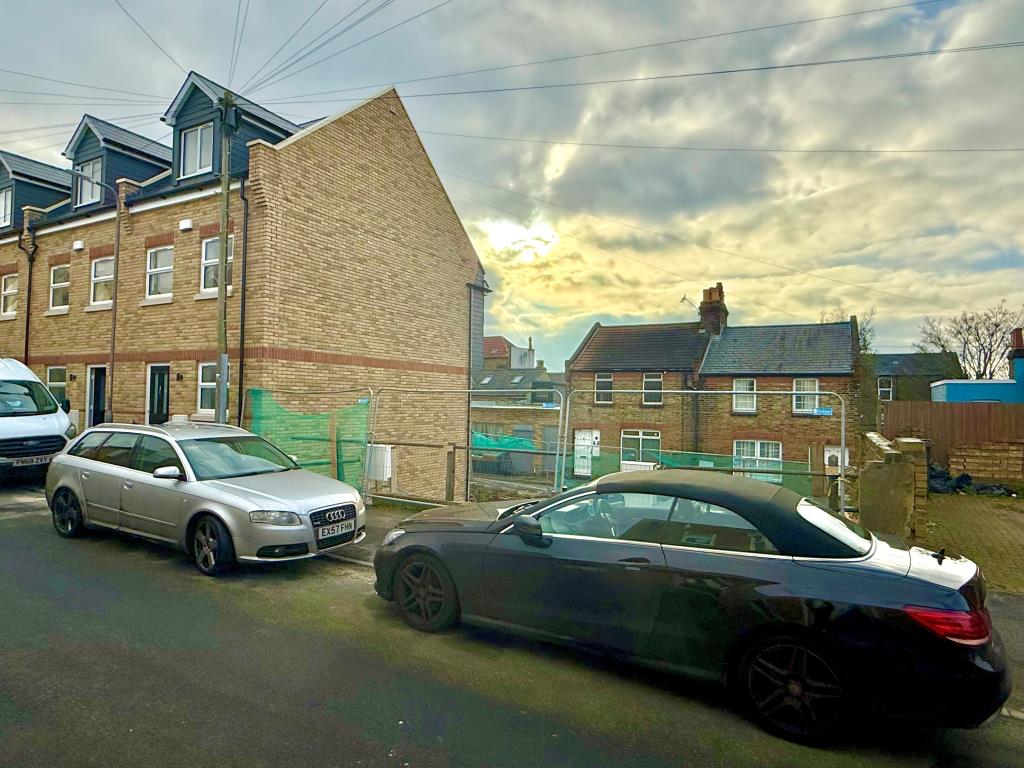 Lot: 85 - PLANNING FOR A PAIR OF SEMI-DETACHED HOUSES - View of site from Clifton Street
